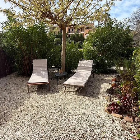 Giens, A Pied, Jardin Prive
